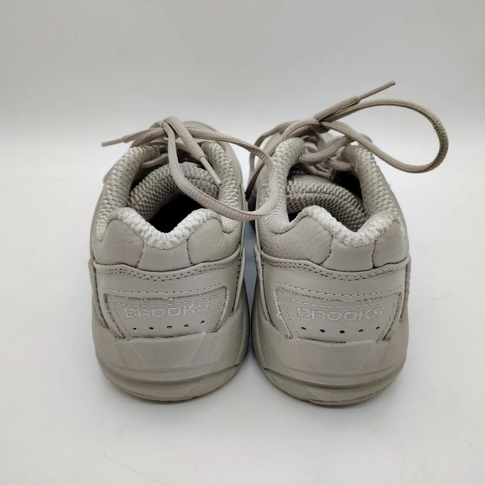 Brooks Addiction Walker Womens Leather Walking Shoes Size 7B
